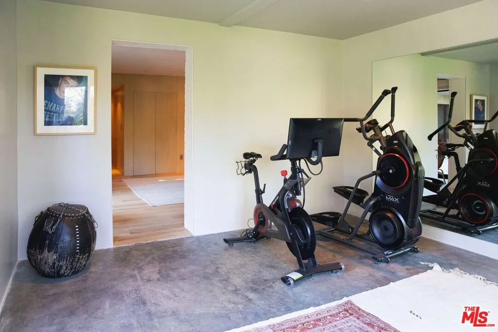 226 S Rimpau Boulevard, Los Angeles, California 90004 home-pic-30